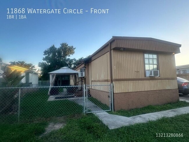 Photo - 11868 Watergate Cir Apartment