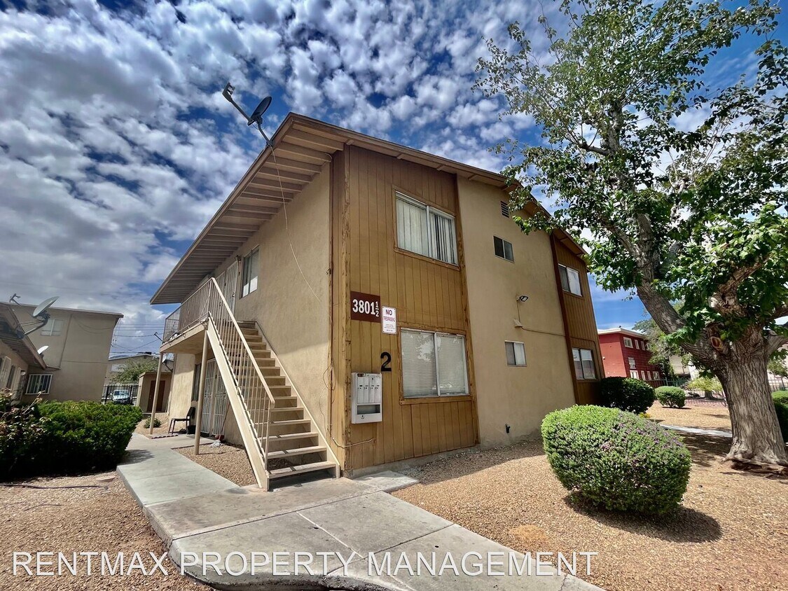 Primary Photo - 2 br, 1 bath House - 3801 DAISY ST UNIT #40