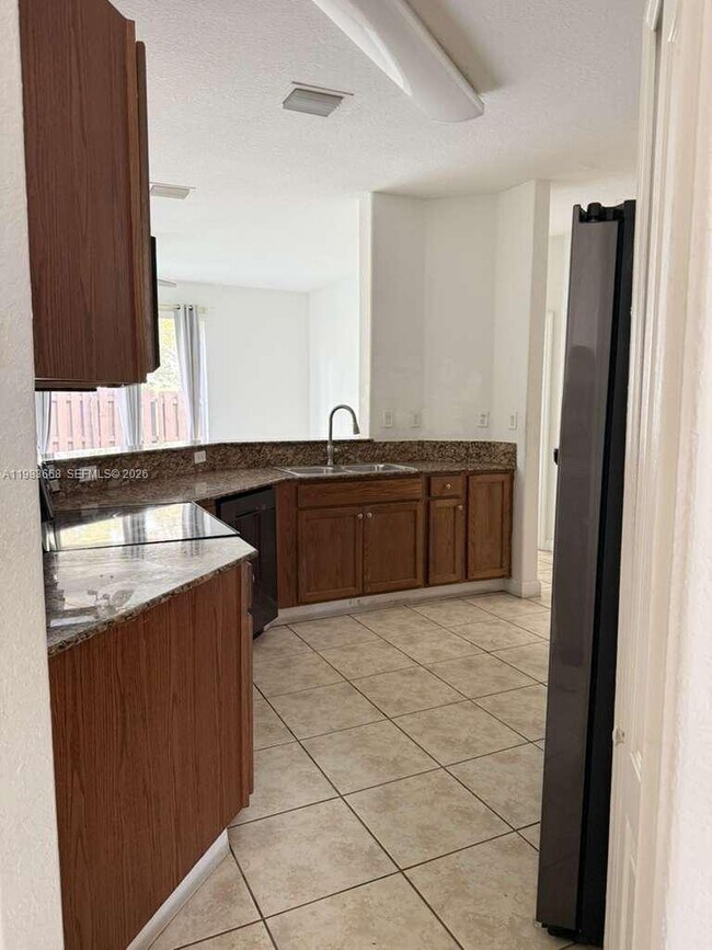 Foto del edificio - 8683 NW 109th Ct