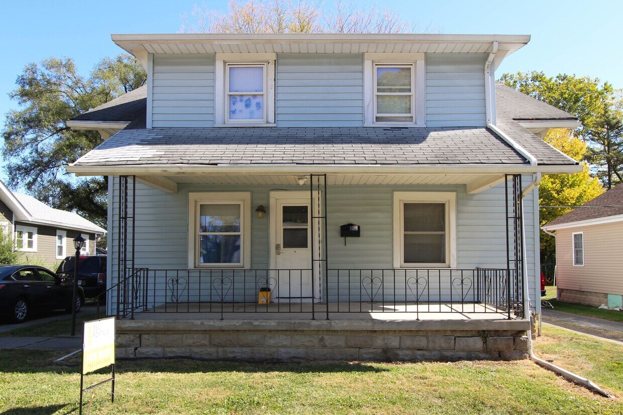 Building Photo - 210 S Nichols Ave