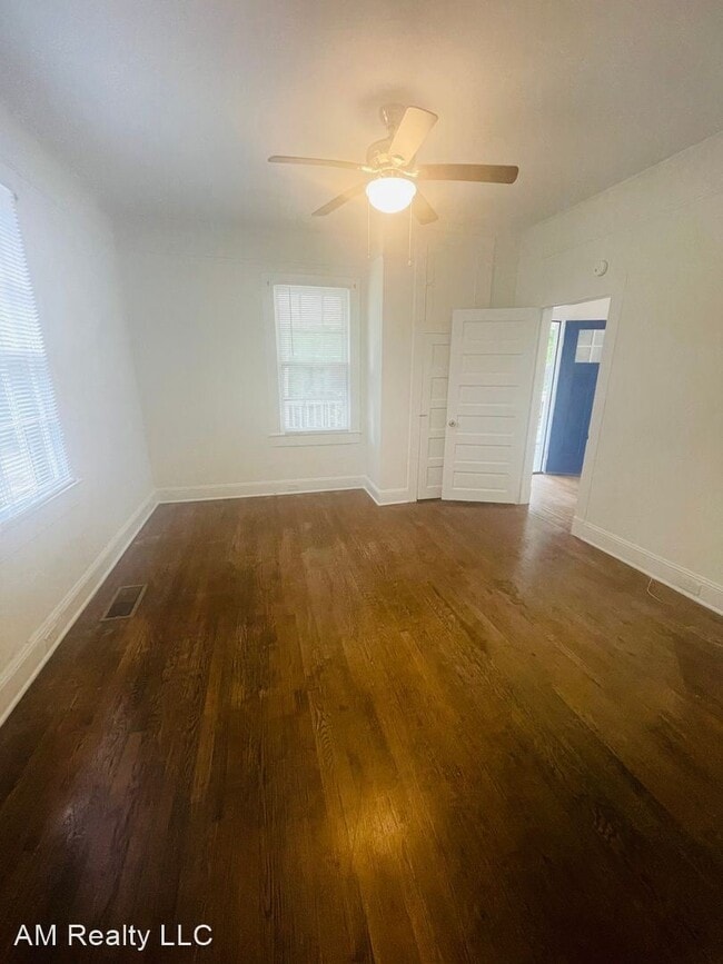 Building Photo - 2 br, 1 bath House - 505 Ross Avenue