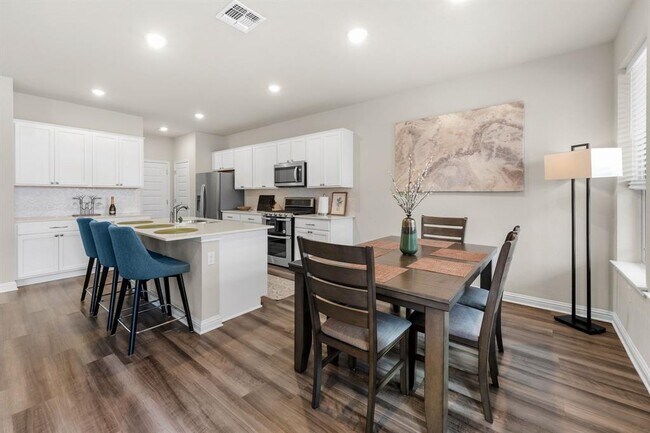 Foto del edificio - 8109 Mandela Bend