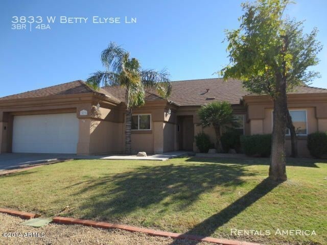 Primary Photo - Nice Custom Home w/ 3 Master Suites!