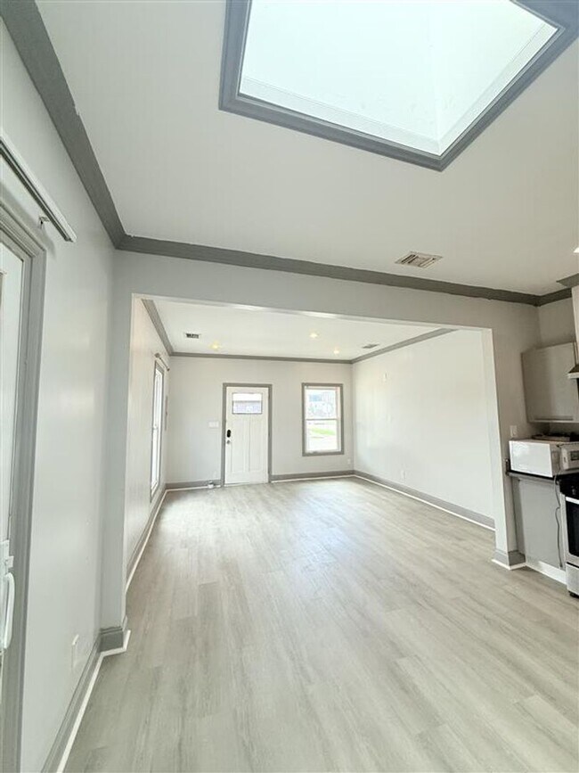 Foto del edificio - 941-941 Bayonne St