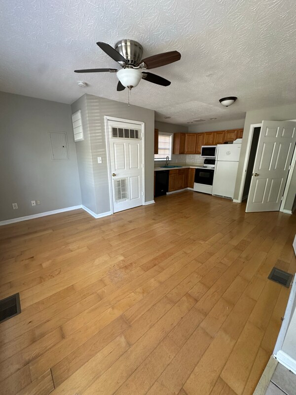 Foto principal - 716 E Caldwell St