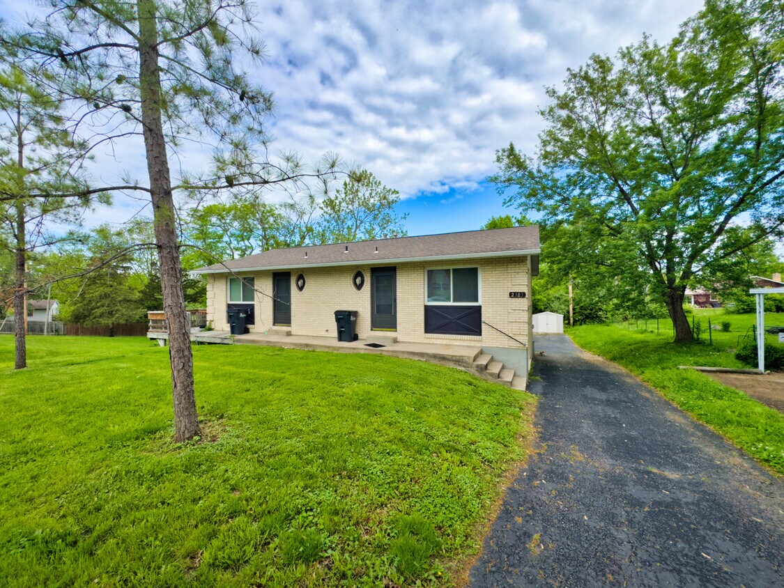 Foto principal - 2303 Sears Ct