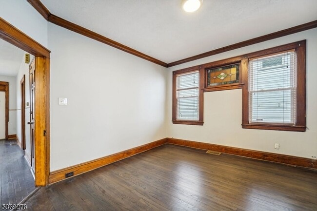 Building Photo - 410 E Kinney St