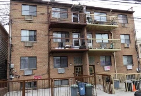 Primary Photo - 10452 48th Ave