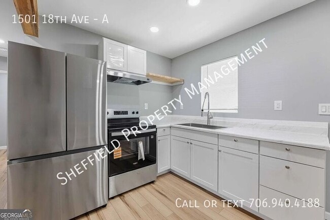 Building Photo - 1501 18th Ave