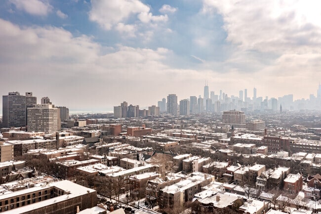 Aerial Photo - 600 W Belden Ave