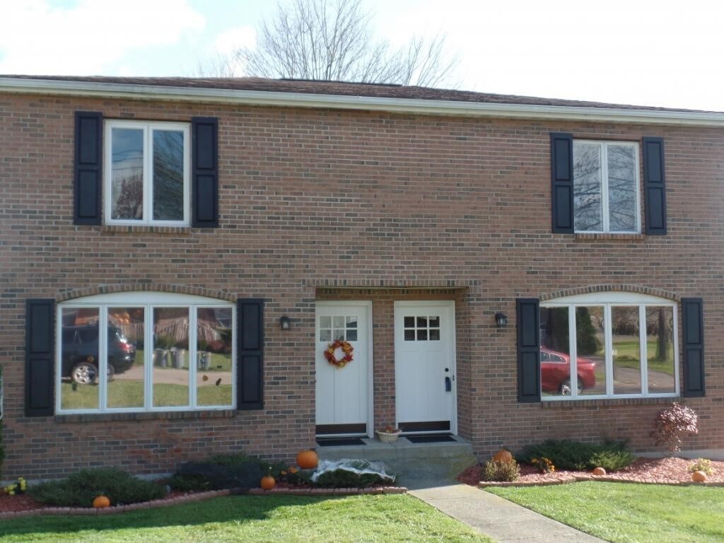 Primary Photo - 836 N Rogers Ave