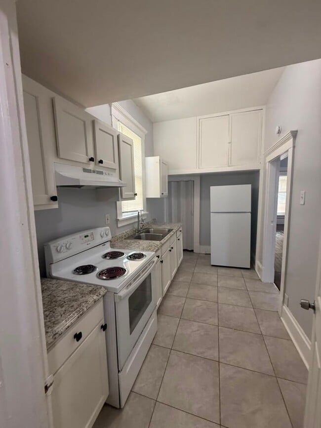 Building Photo - 4540-3 US-1