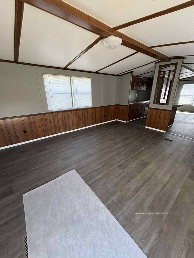 Foto del edificio - 132 Yarbro Rd