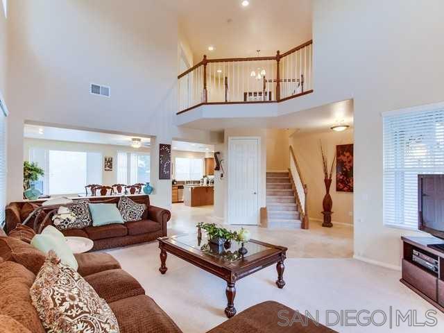 Foto del edificio - 657 Oakwood Creek Pl
