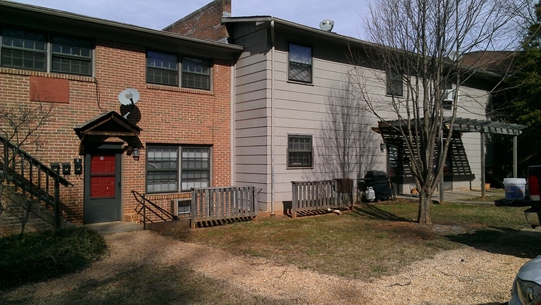 Primary Photo - Randolph Street Apartments