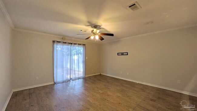 Foto del edificio - 3041 Belle Meade Dr