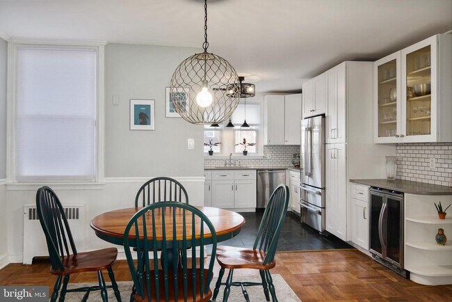 Building Photo - 5945 Jannette St