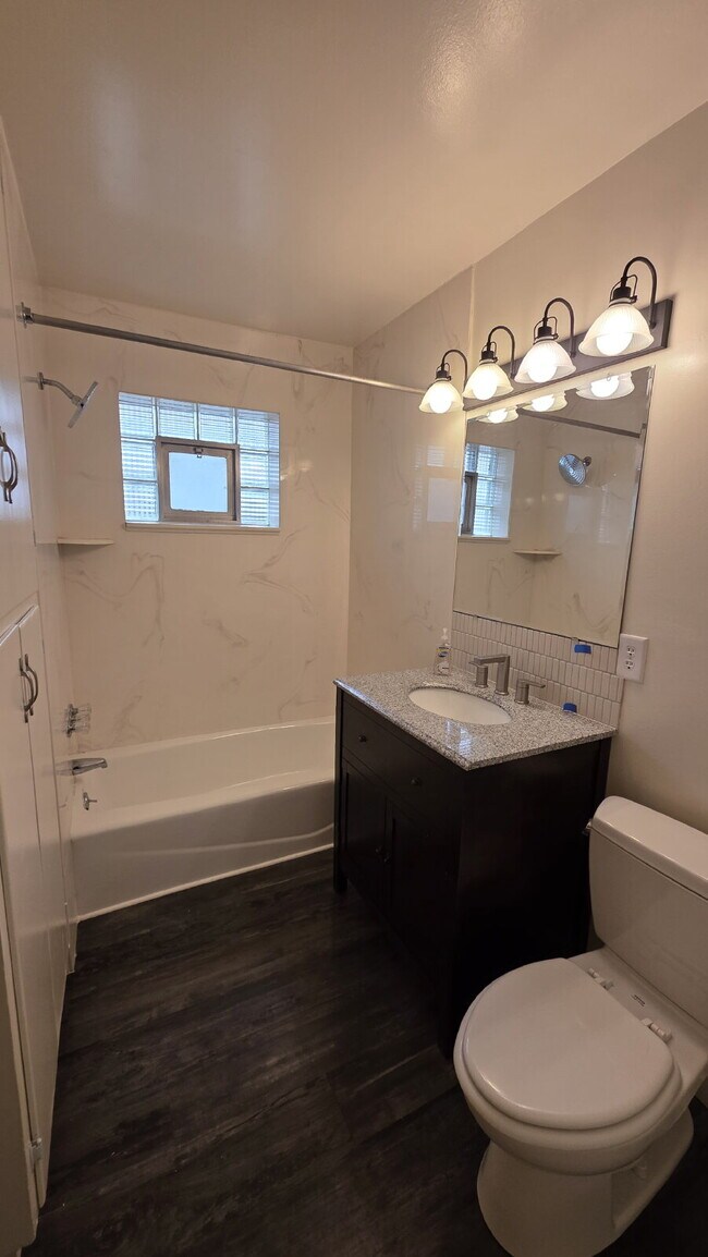 Foto del edificio - 1060 36th St