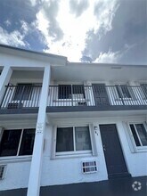 Building Photo - 1818 E Oakland Park Blvd