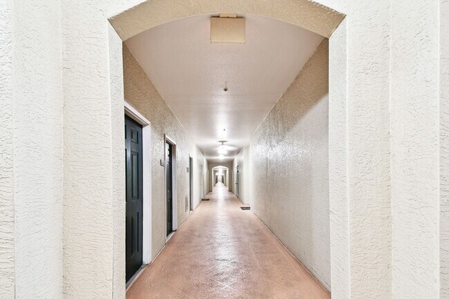 Foto del edificio - 1216 S Missouri Ave