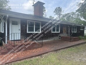 Building Photo - 114 Brookside Rd