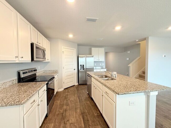 Building Photo - 5565 Galahad Trl