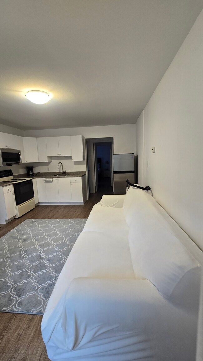 Photo du bâtiment - 13731 115 Av