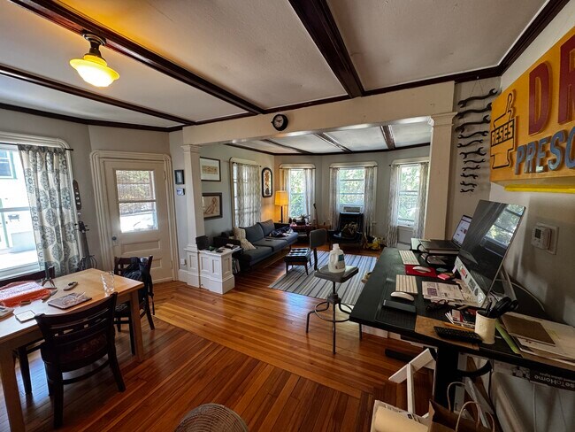 Foto del edificio - 178 Oak Hill Ave