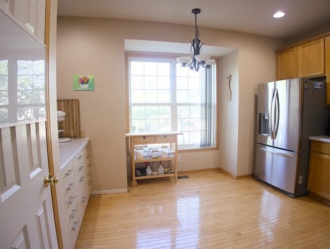 Foto del edificio - 613 Village Pkwy