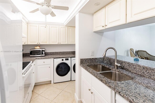 Foto del edificio - 3490 N Key Dr