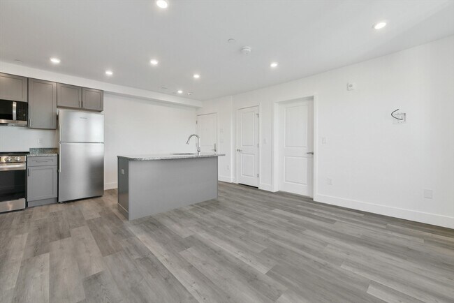 Foto del edificio - 585 Essex St