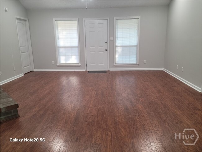 Building Photo - 667 Roebling Rd