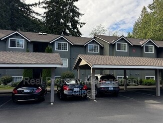 Building Photo - 15433 Country Club Dr