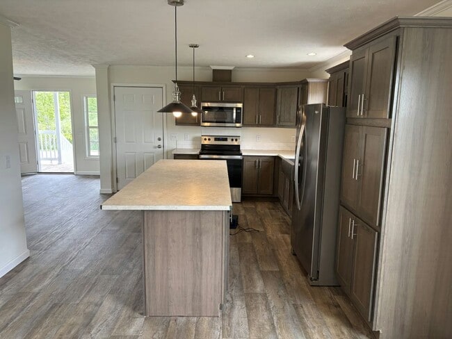 Building Photo - 5053 W Sawgrass Dr