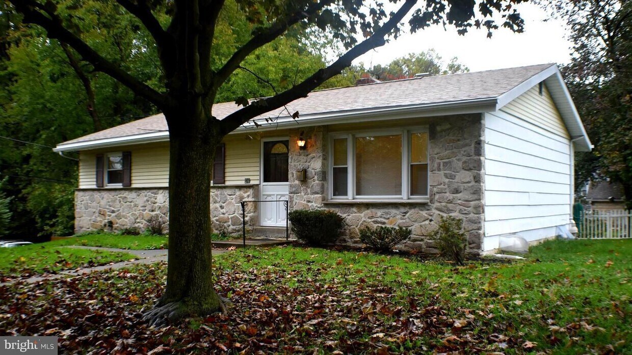 Primary Photo - 45 Keystone Ave