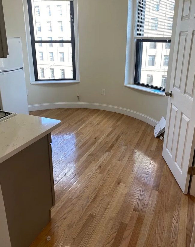 Building Photo - 307 Huntington Ave
