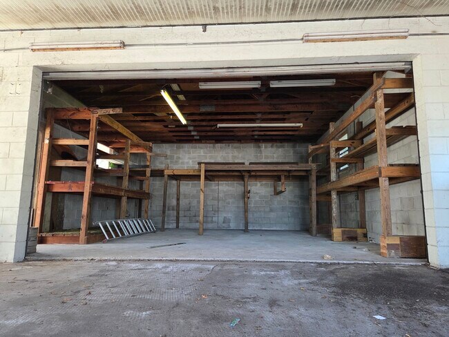 Foto del edificio - 2319 E 112th Ave