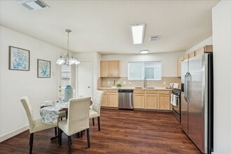 Building Photo - 10727 Cobblecreek Way