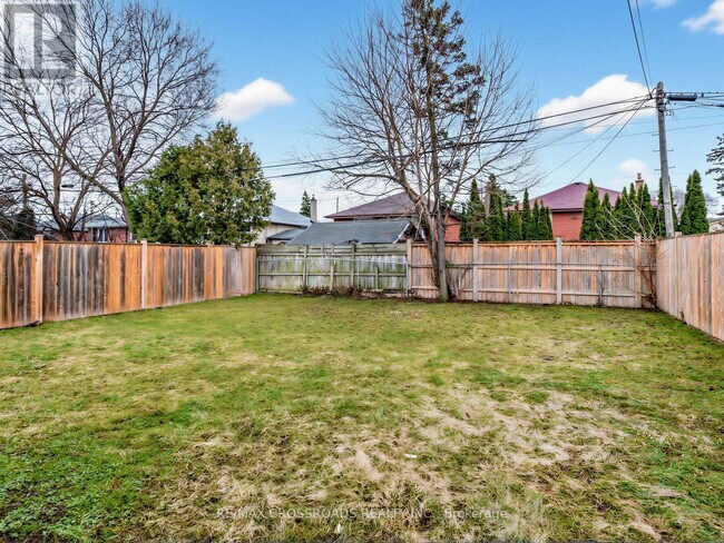 Building Photo - 17 Strode Dr