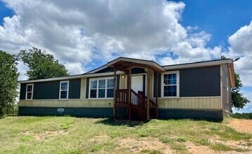 Building Photo - 695 FM1209