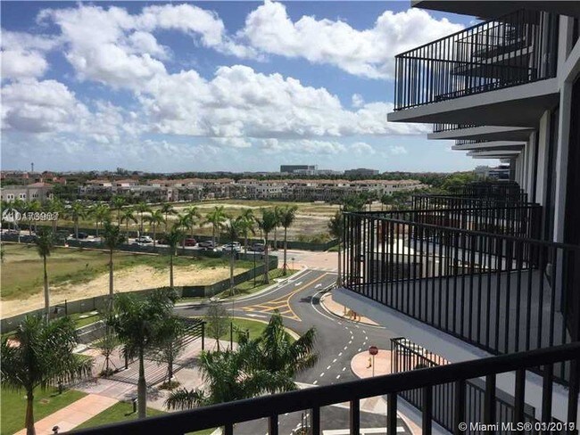 Foto del edificio - 5300 Paseo boulevard