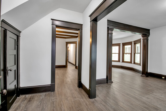 Building Photo - 242 E Delavan Ave