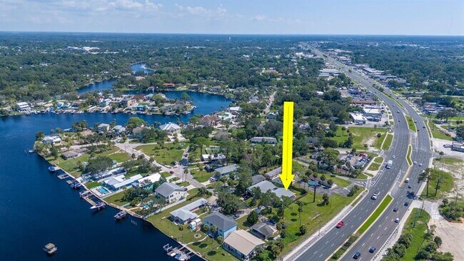 Foto del edificio - 5352 Cotee River Dr