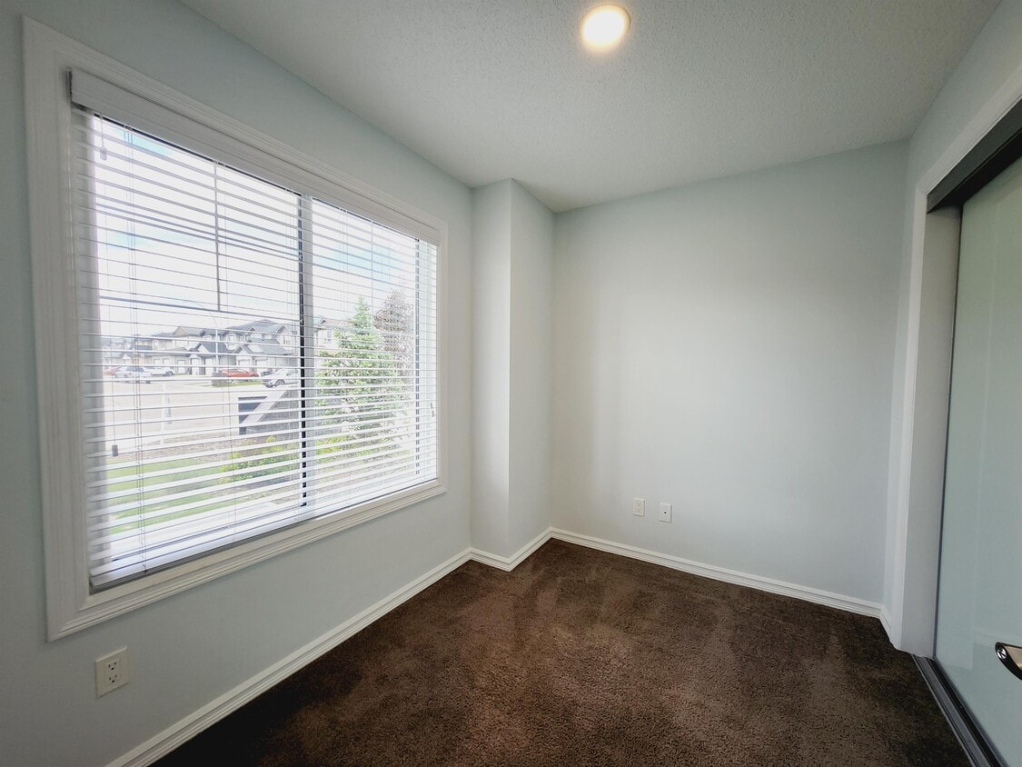 Primary Photo - 3027-3151 151 Avenue Northwest