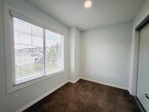 Building Photo - 3027-3151 151 Avenue Northwest