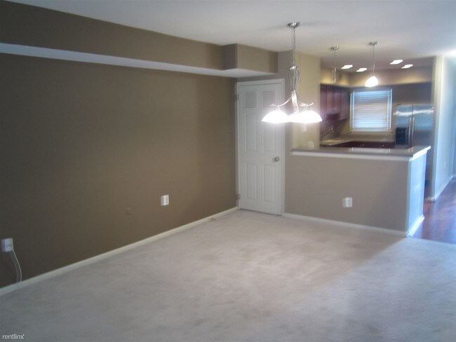 Foto del edificio - 2 br, 2.5 bath  - 18 Winston Ct