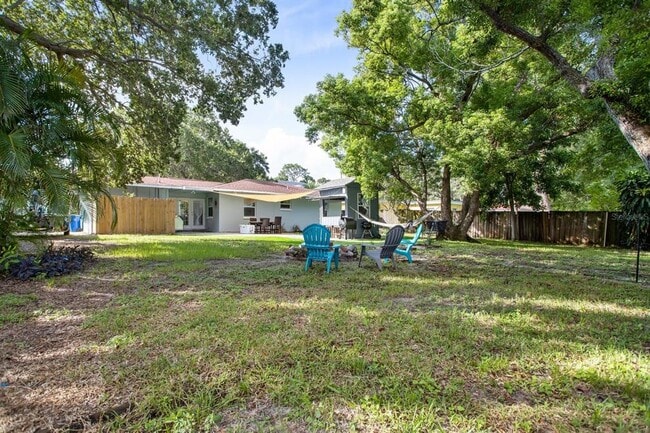 Building Photo - 1830 Bayshore Blvd