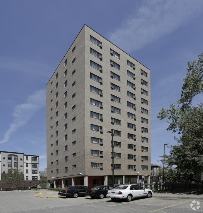 Elliot Twins Apartments Apartments Minneapolis, MN