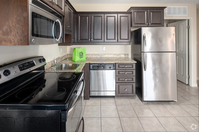 Interior Photo - 180 Mill Street