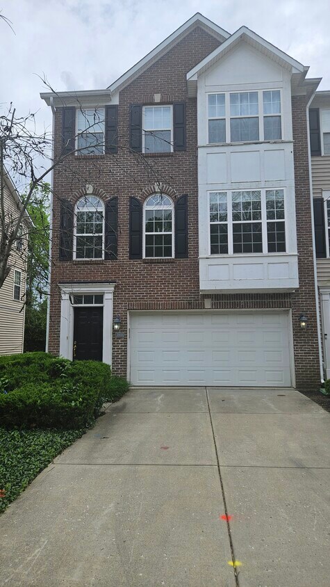 Primary Photo - 3403 Decker Ridge Dr